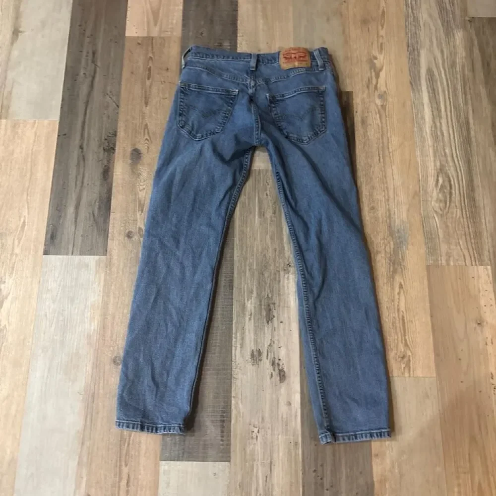 Levi-s Men's Blue and Navy Jeans